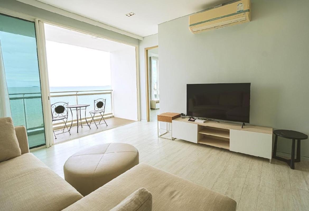 Veranda Residences Pattaya By Phung Jomtien Beach Exterior photo